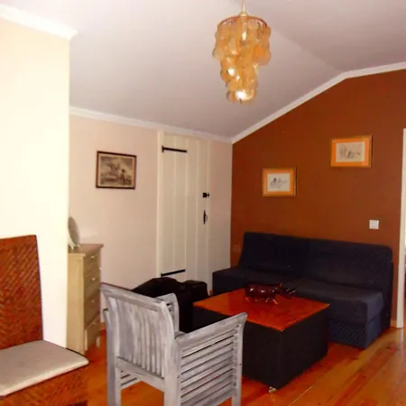 Vermelho Estilo Moderno