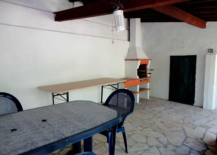 Vermelho Estilo Moderno Ramalhal